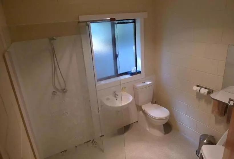 Willaway Motel Apartments