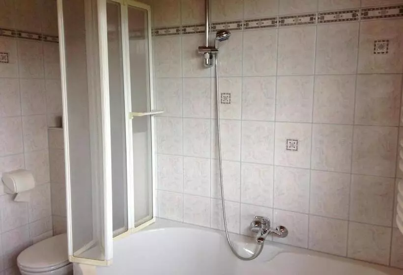هاستل Gästehaus Renate