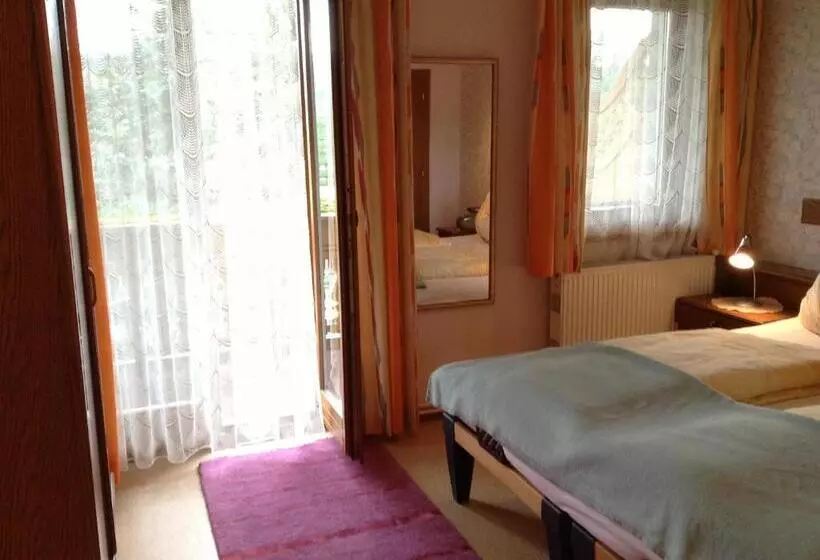 هاستل Gästehaus Renate
