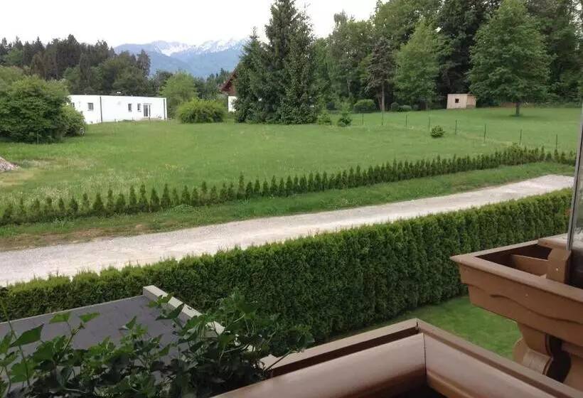 هاستل Gästehaus Renate