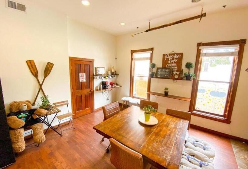 호스텔 International Travelers House Downtown San Diego Adults Only