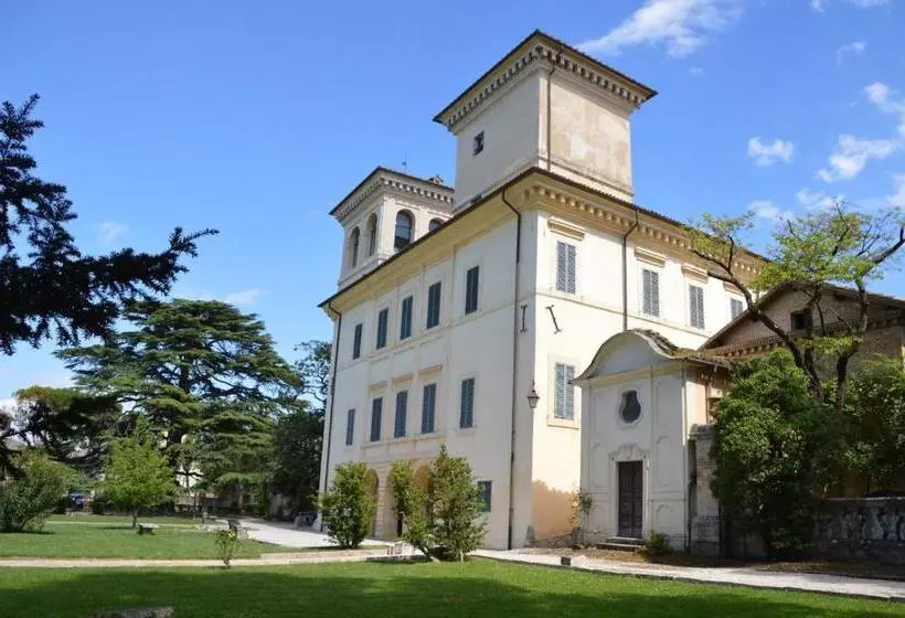 Aamiaismajoitus (B&B) Ostello Villa Redenta