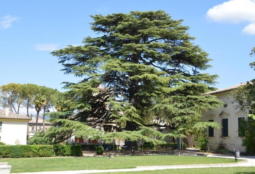 住宿加早餐  Ostello Villa Redenta