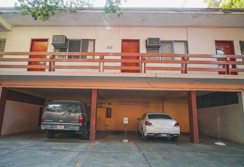 فندق Capital O  Balun Canan