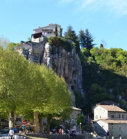 فندق Hôtel La Garenne