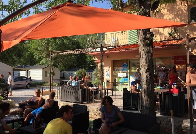 Camping Hotel Les Rives Du Loup