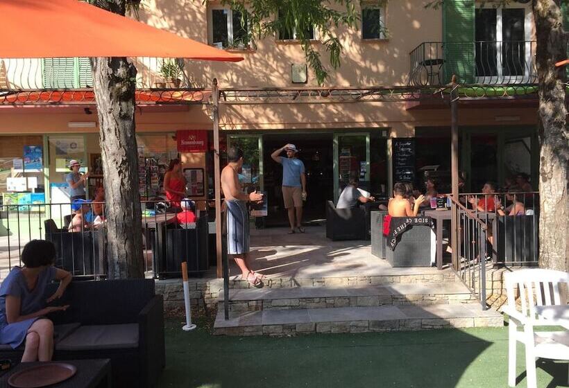 Camping Hotel Les Rives Du Loup
