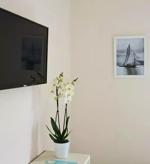 هتل Villa Margarit