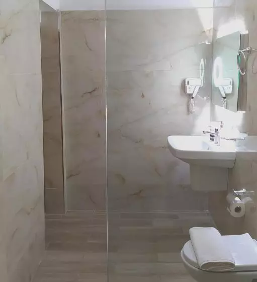 هتل Villa Margarit