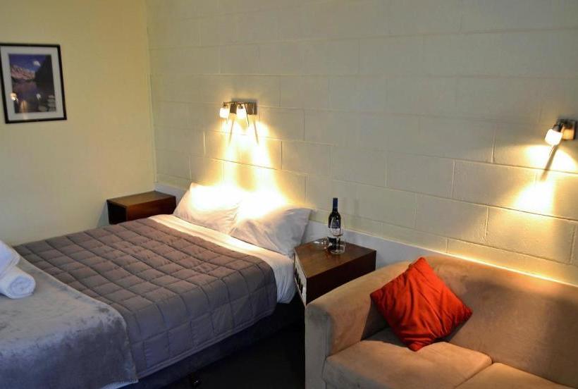 モーテル Charles Sturt Motor Inn