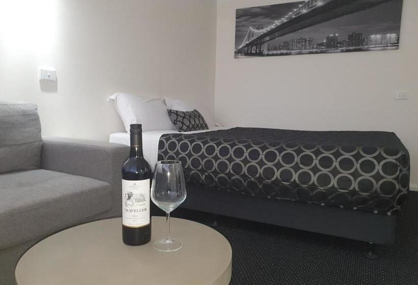 モーテル Charles Sturt Motor Inn