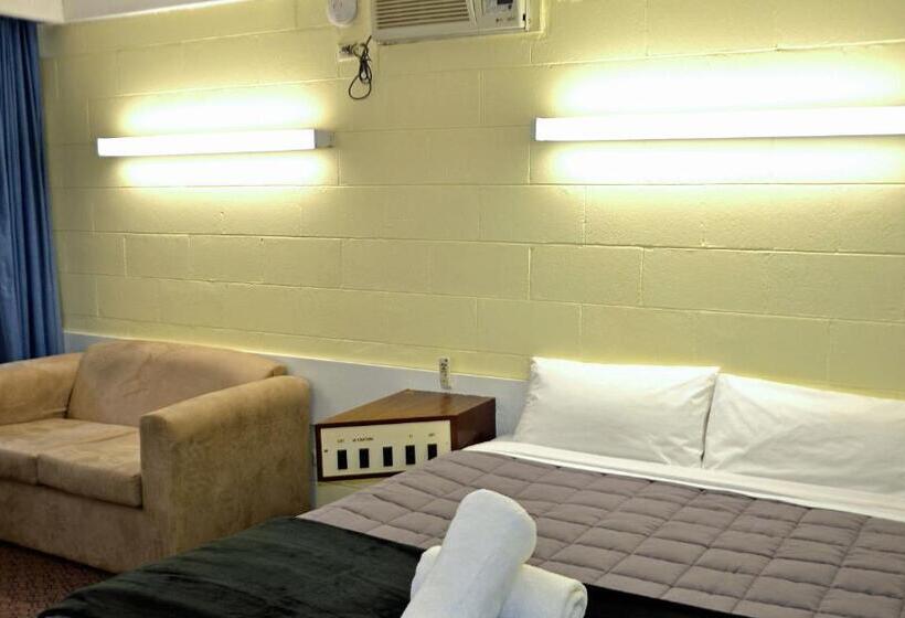 モーテル Charles Sturt Motor Inn