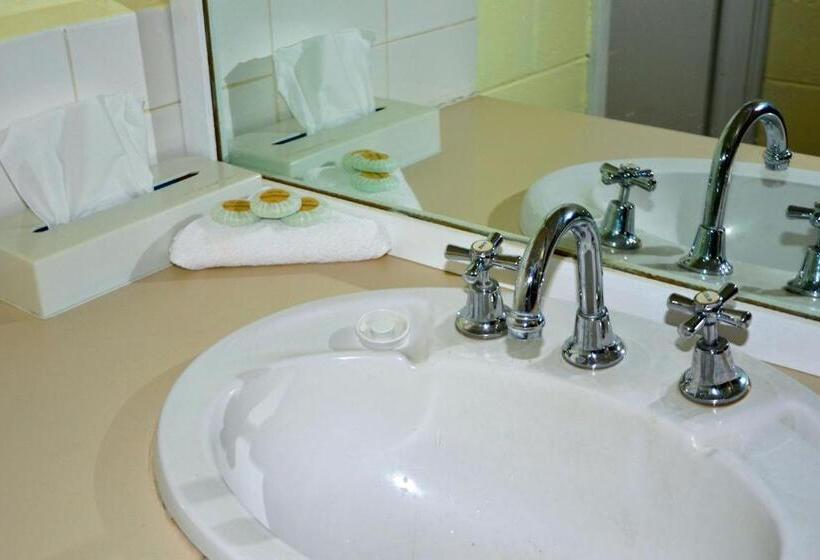 モーテル Charles Sturt Motor Inn