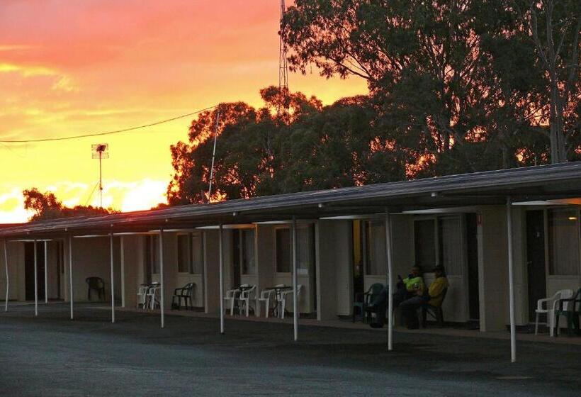 モーテル Charles Sturt Motor Inn