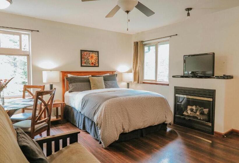 Panzió Cobble Wood And Bird Sanctuary Guest Houses