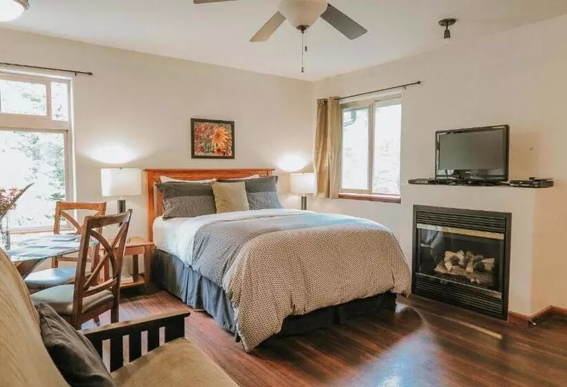 پانسیون Cobble Wood And Bird Sanctuary Guest Houses