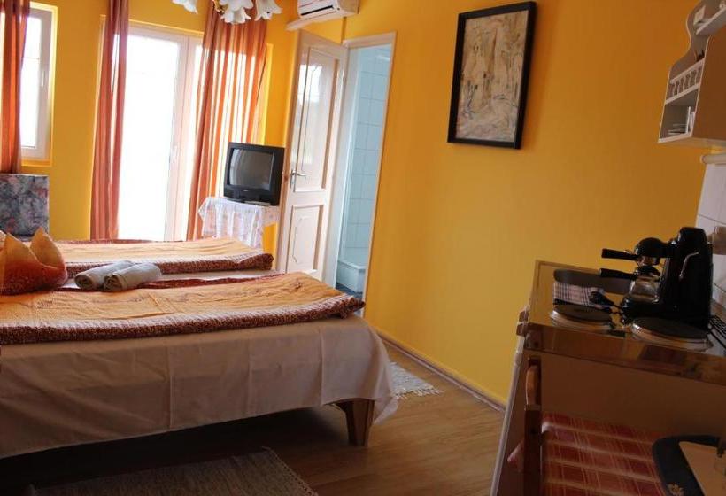 Пансион Judit Haus