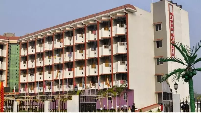 ホテル Madhu Mamata