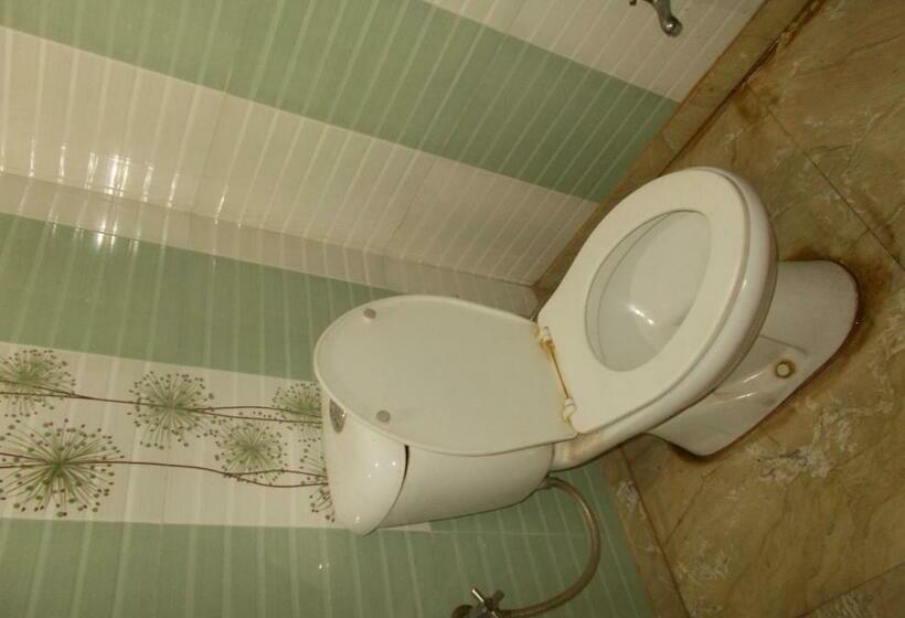 Отель Paramount