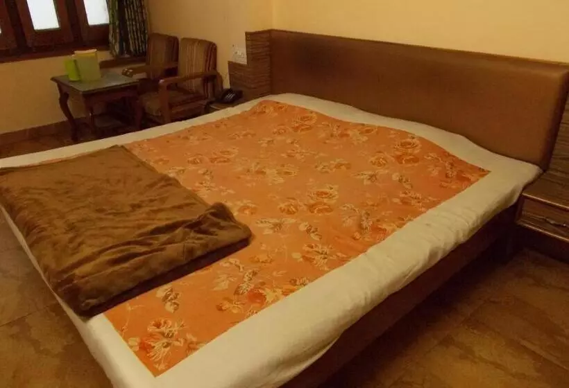 Hotel Paramount