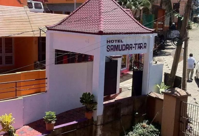 ホテル Samudra Tara