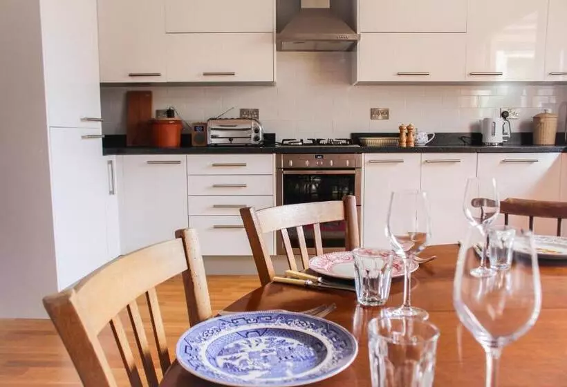 Hotelli The Bull Inn