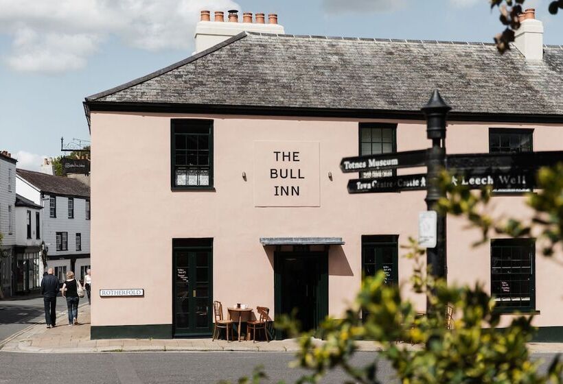 בית מלון כפרי The Bull Inn