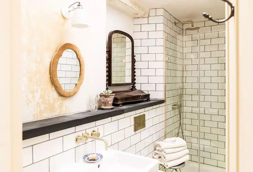 Hotelli The Bull Inn