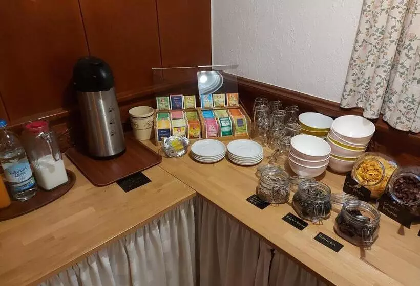 Hotelli Weinhaus Am Stiftstor