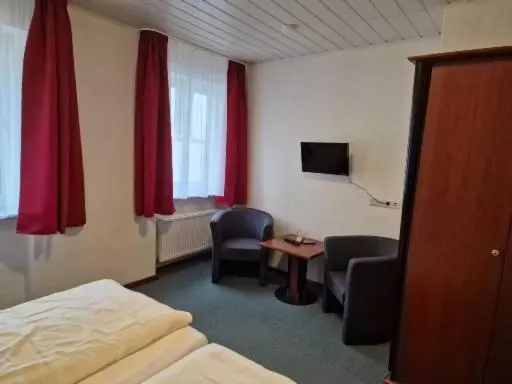 Hotelli Weinhaus Am Stiftstor