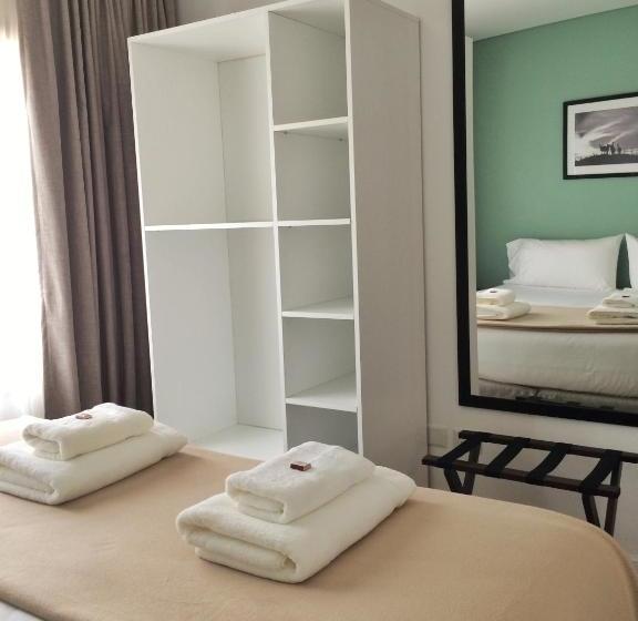 Senderos Aparts & Suites