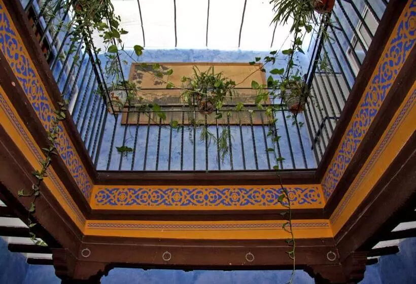 Hostelli Pensión Lisdos