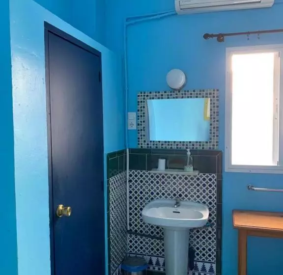 Hostelli Pensión Lisdos