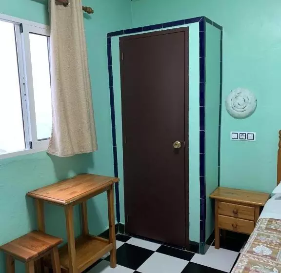 Hostelli Pensión Lisdos