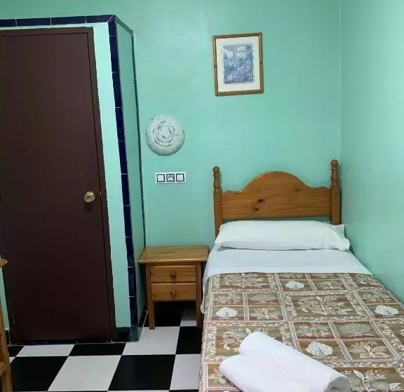 Hostelli Pensión Lisdos