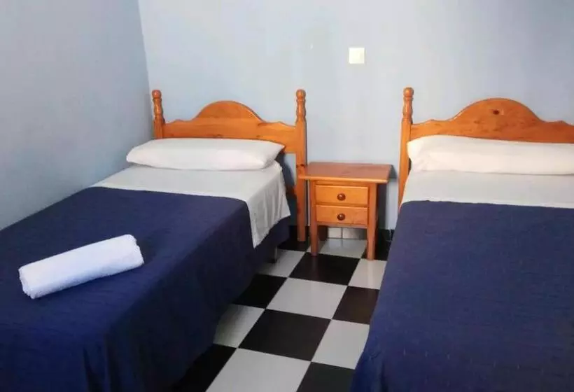 Hostelli Pensión Lisdos