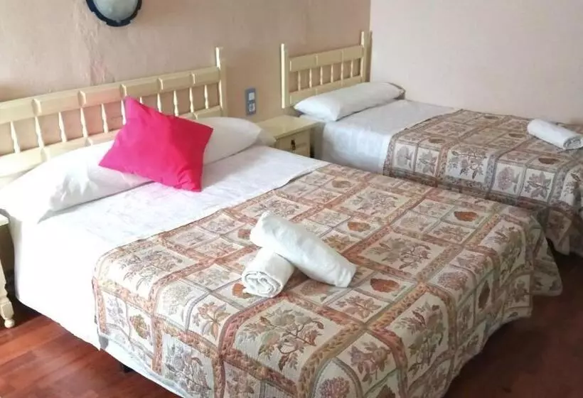 Hostelli Pensión Lisdos