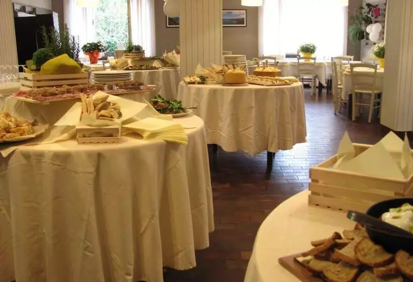 ホテル Albergo La Genzianella