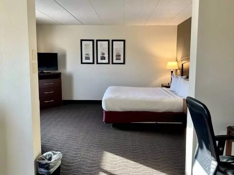 호텔 Americinn By Wyndham Iowa Falls