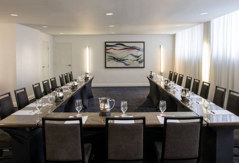 فندق Beverly Hills Marriott