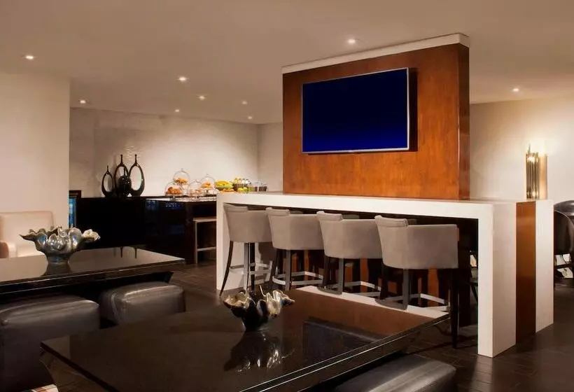 هتل Beverly Hills Marriott