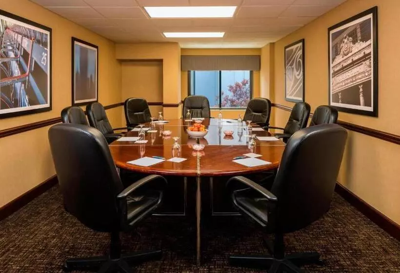 酒店 Four Points By Sheraton Boston Logan Airport Revere