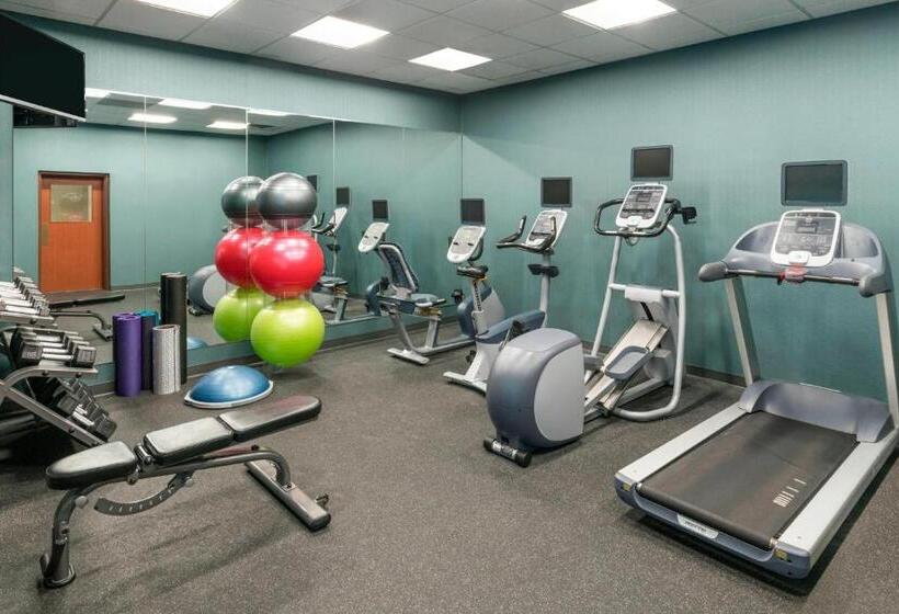 هتل Four Points By Sheraton Boston Logan Airport Revere