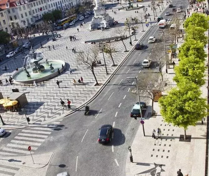 هتل Internacional Design