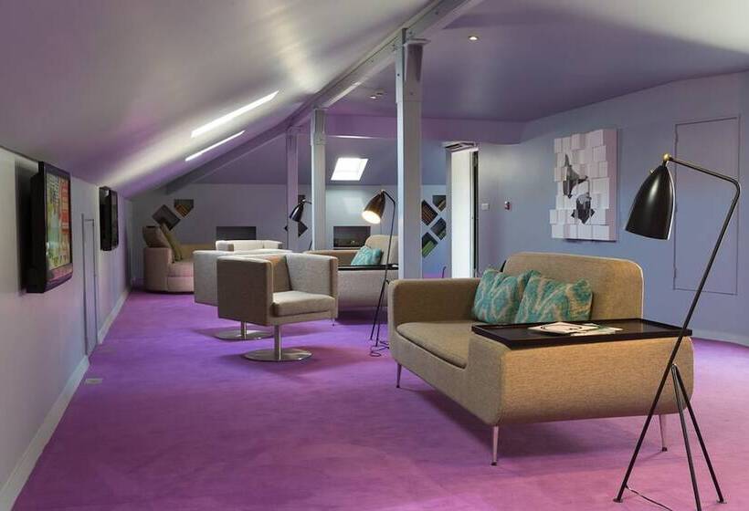 Hotel Internacional Design