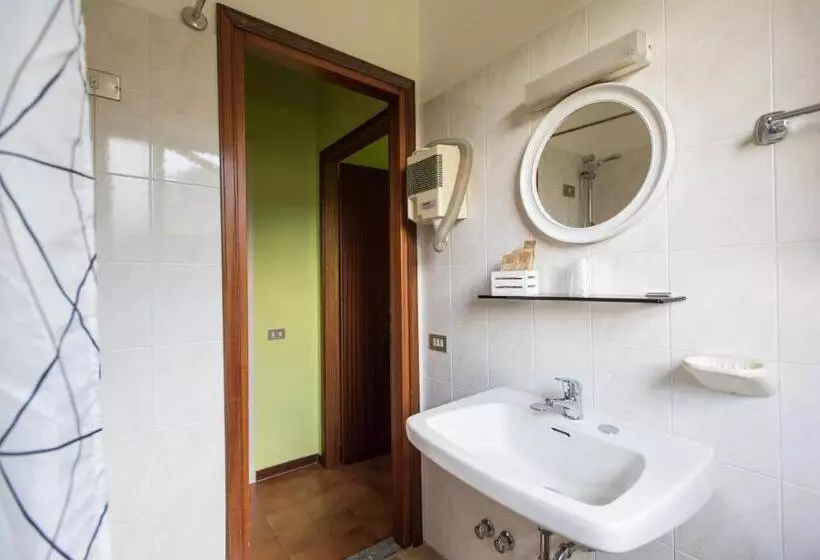 ホテル Albergo La Genzianella