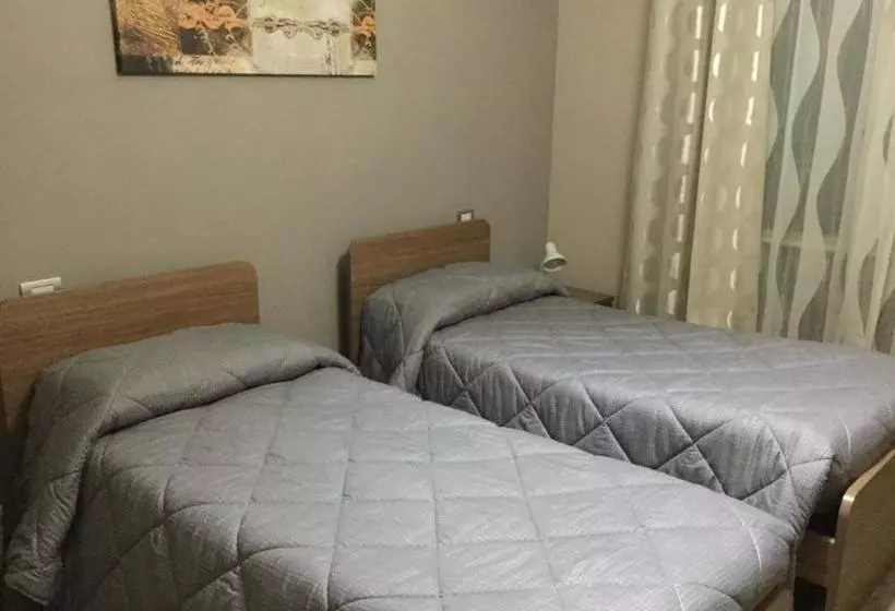 ホテル Albergo Aurora