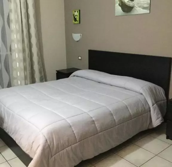 ホテル Albergo Aurora