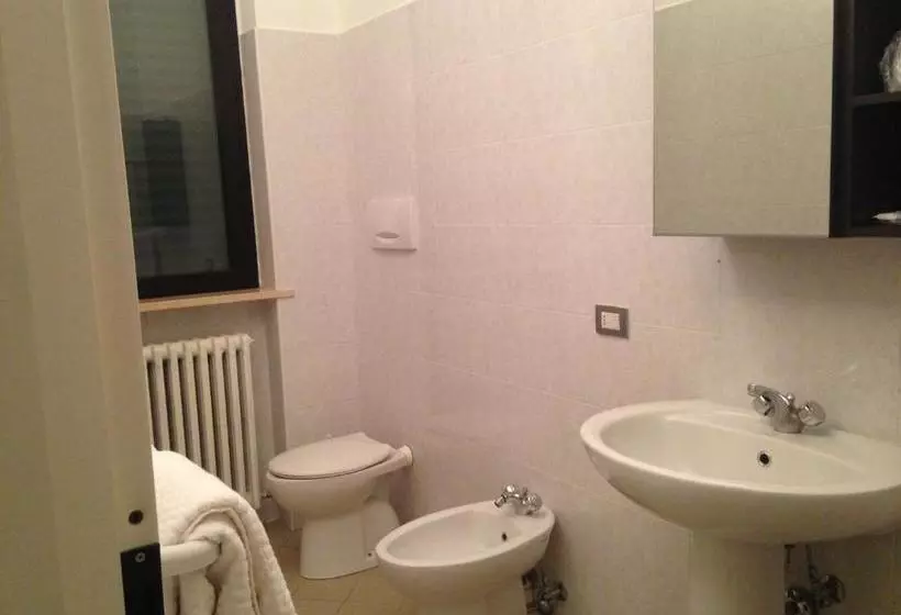 ホテル Albergo Aurora