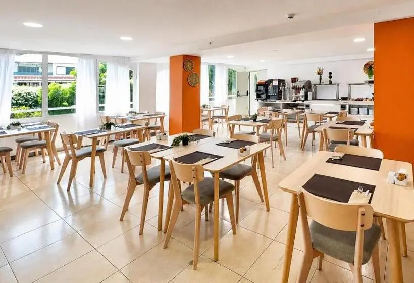 ホテル Muthu La Perla Tenerife